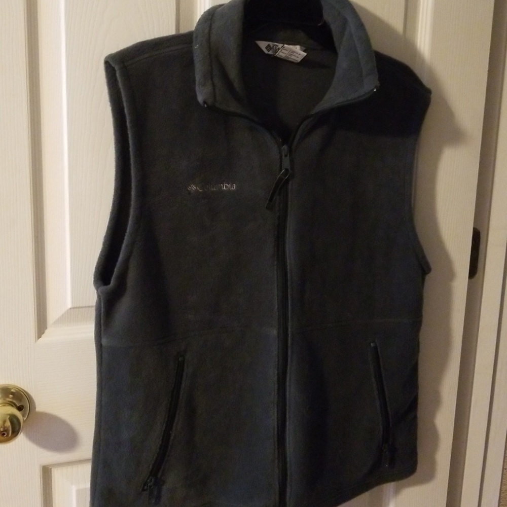 Mens Columbia vest